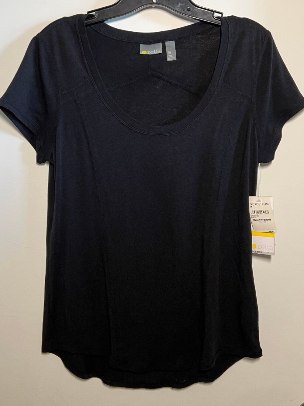 NWT Zella Siesta Studio Tee Black Scoop Neck Activewear Top Size M